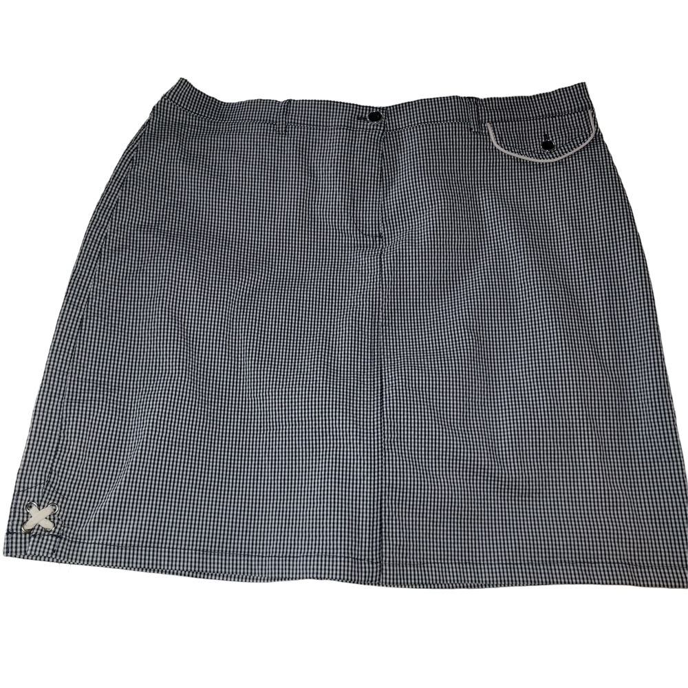 Claire France Black and White Gingham Skort 16
